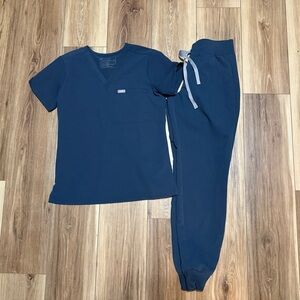 Figs Women's Dark Harbor Set